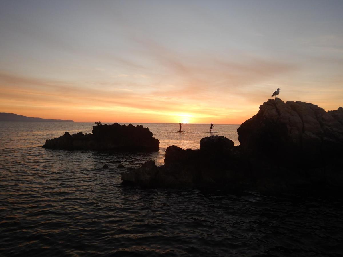 Apartamento Llagut L' Escala Exterior foto